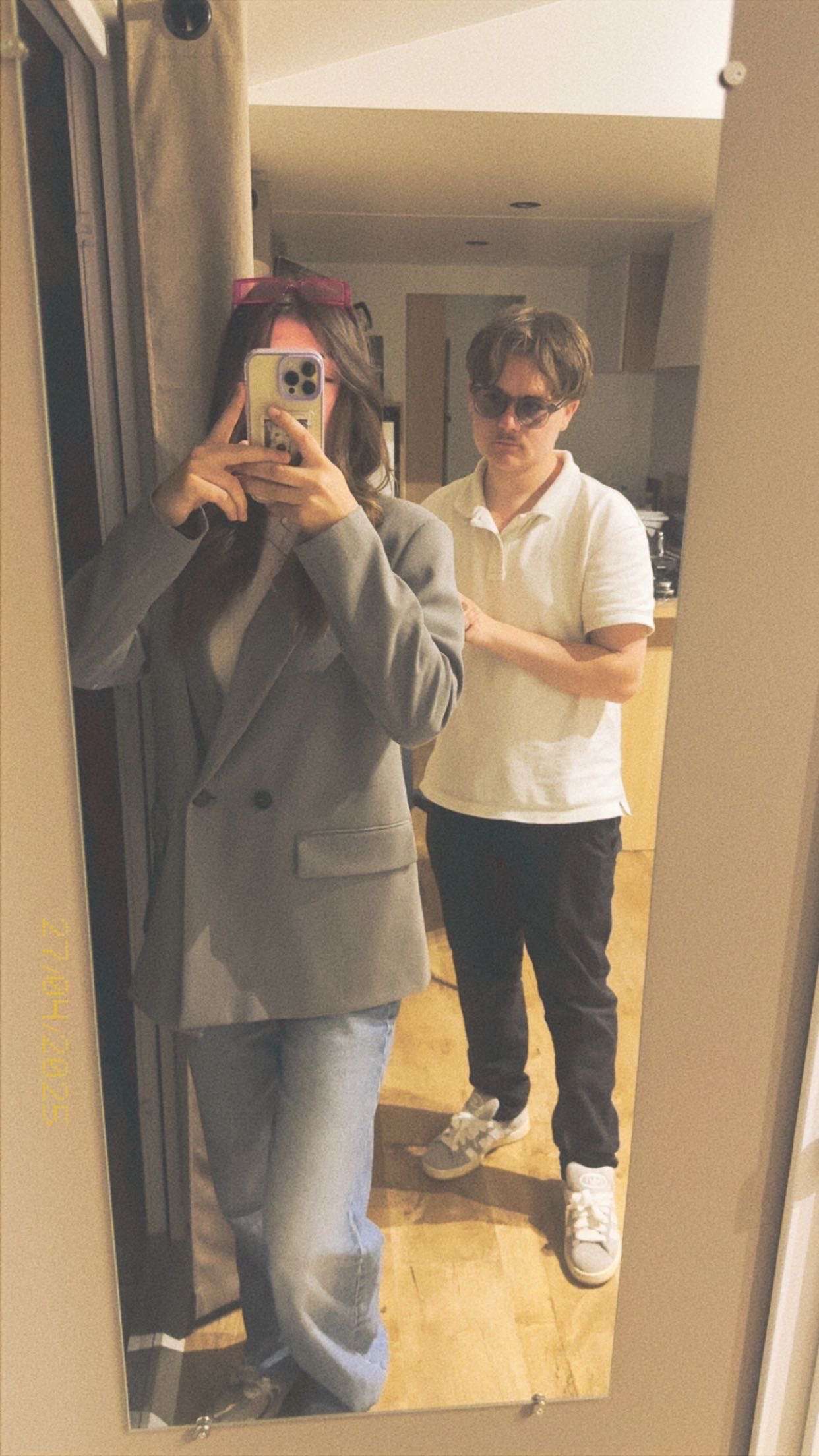 📸