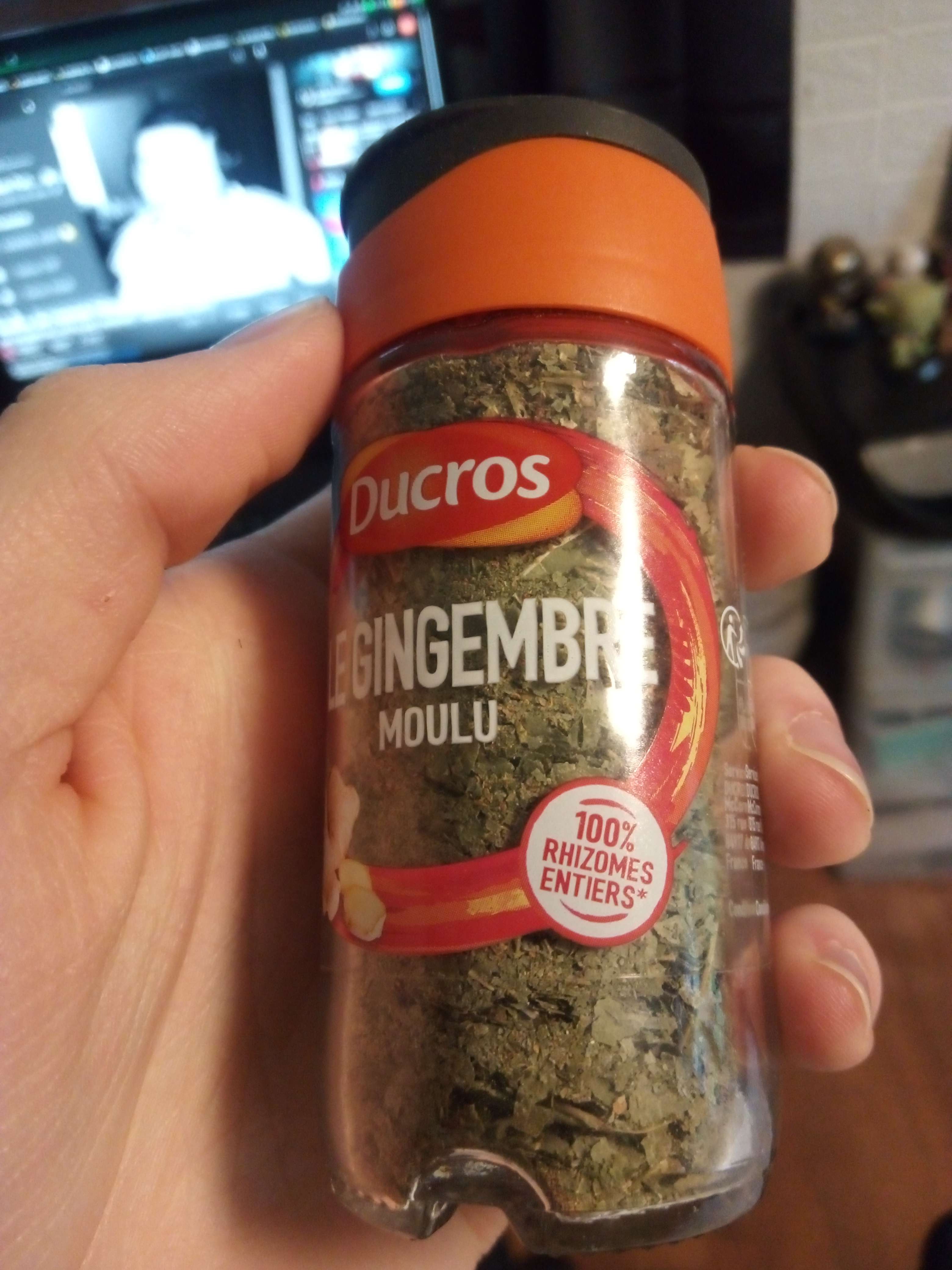 Je fais du recyclage car la bouteille avant cette des &eacute;pic&eacute; comme gingembre et utiliser pour faire des poudre a base de plantes de ann&eacute;es pass&eacute;es j'ai fait avec du houblon et &eacute;pilobe qui son calmant s&eacute;datif relaxant elle contient elle m&ecirc;me du calcium que les feuilles &eacute;pilobe car les fleurs son pas utiliser et les fleurs son rose en qui devient violette a s&egrave;chent
