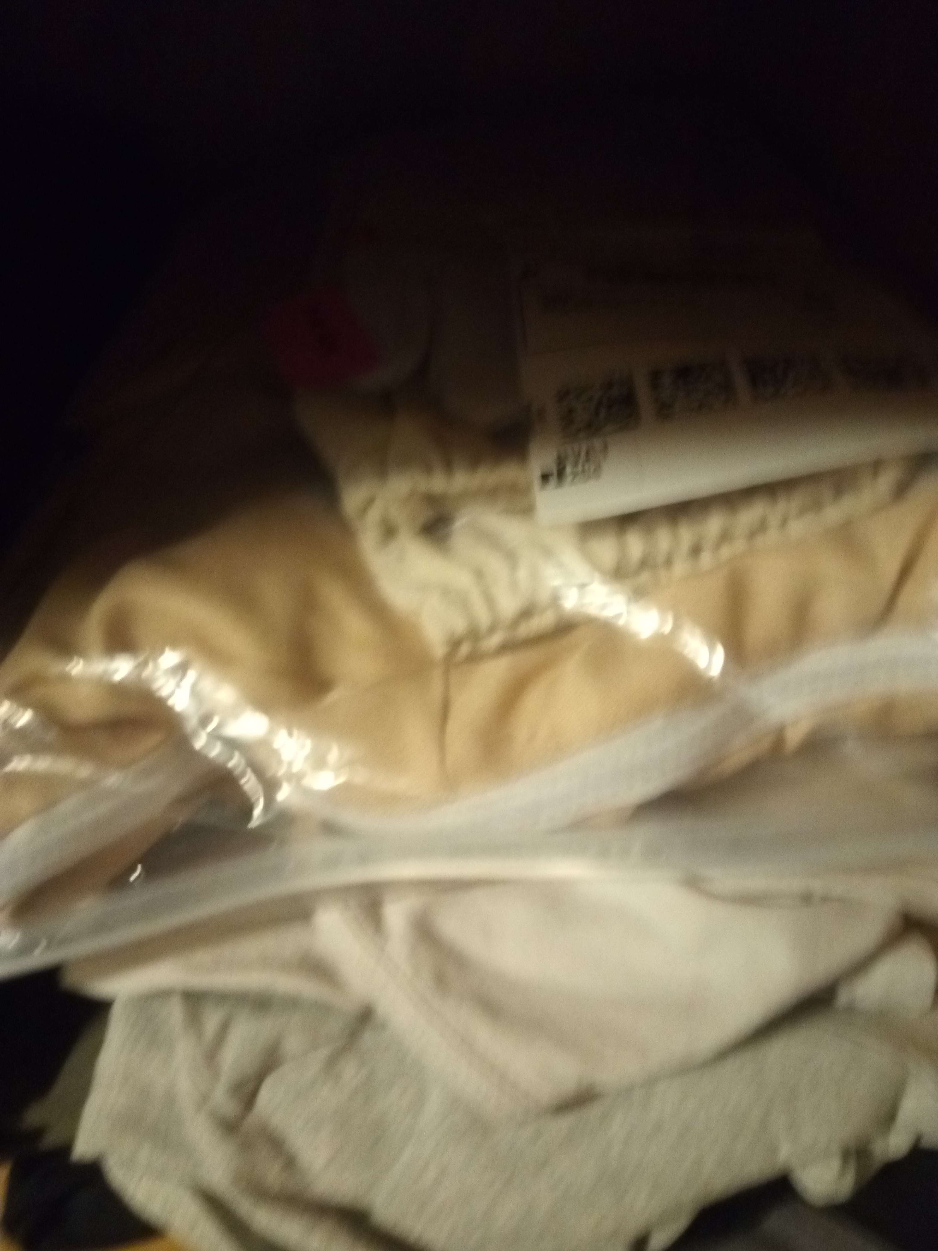 Je suis pr&egrave;s pour le prochain cours qui sera en pratique Alpi culture ses une combinaison en cotton et laiton et gant en cuir avec pour d&eacute;buter les  cours pratiques et apr&egrave;s sa sera les outils a achet&eacute; et la ruche en automne ruche Adams et ruchettes et pluie au printemps prochain la reine on va commencer par des canica  #partage