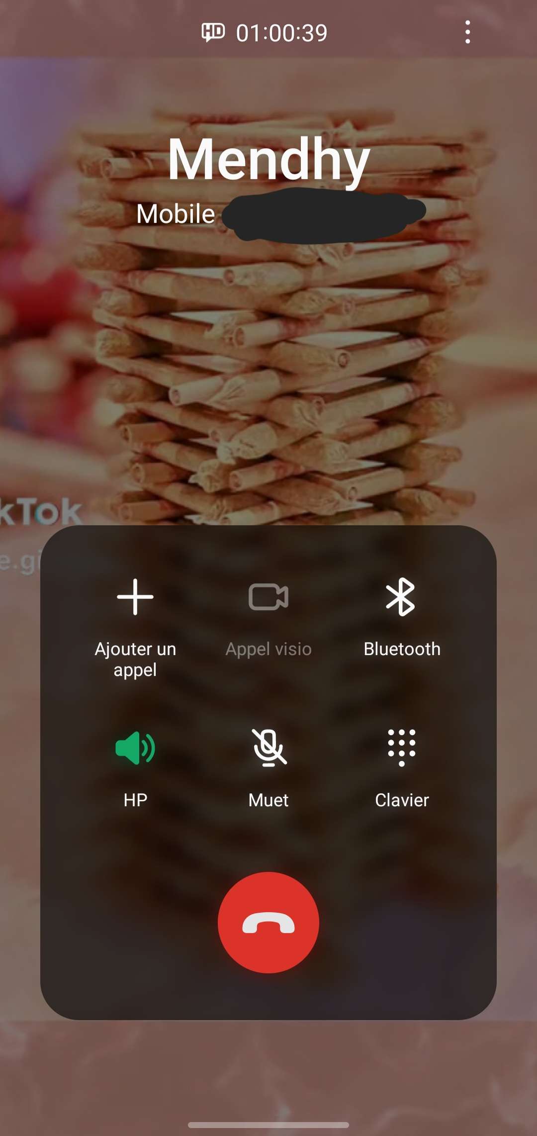 1h d'appel avec mon meilleur pote m&ecirc;me la daronne je l'appel pas aussi long c quoi c b&ecirc;tise c ma meuf ou quoi ? 🪨🥅🎱🧩🪭📿