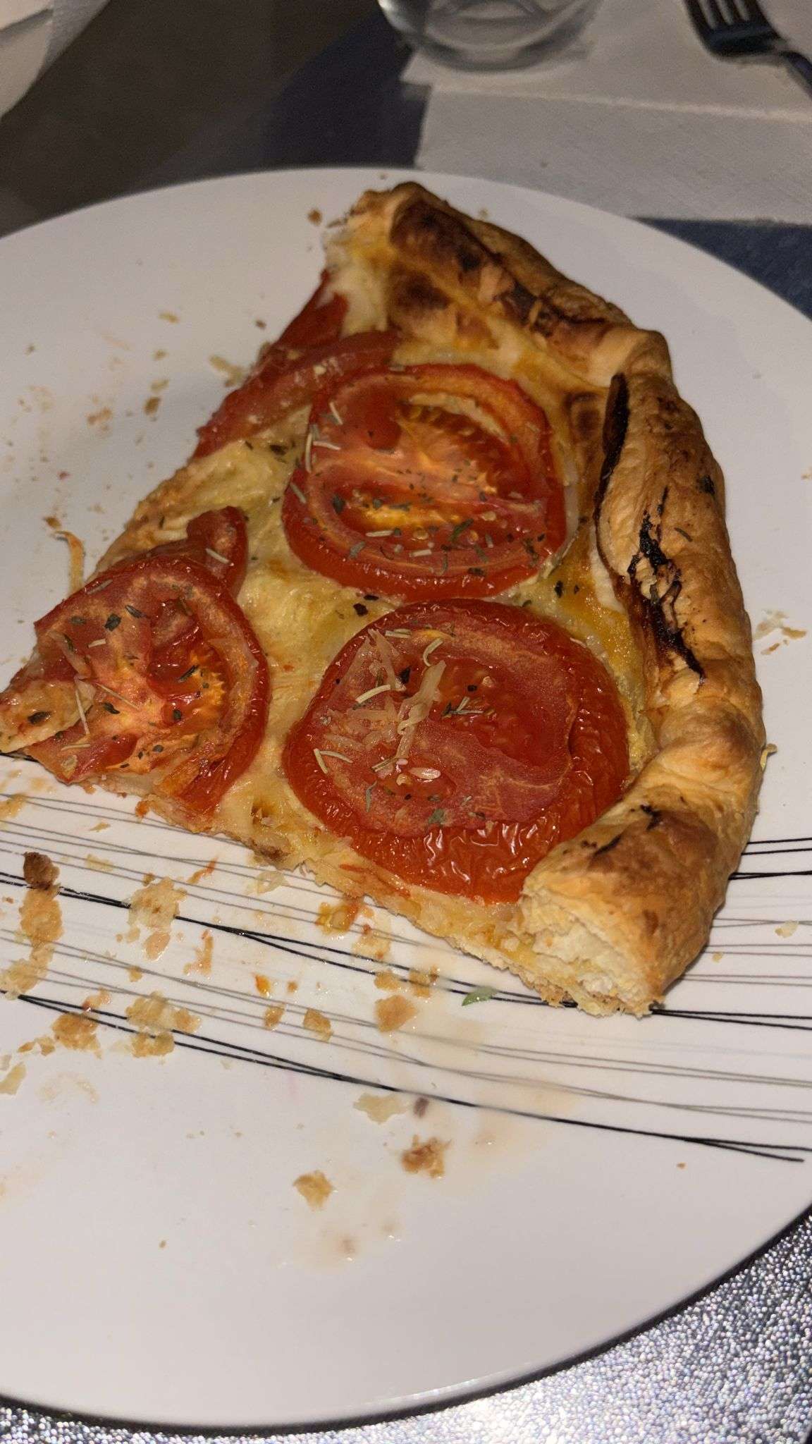 Vous avez manger quoi ce soir?

Perso tarte &agrave; la tomate et moutarde miel :)