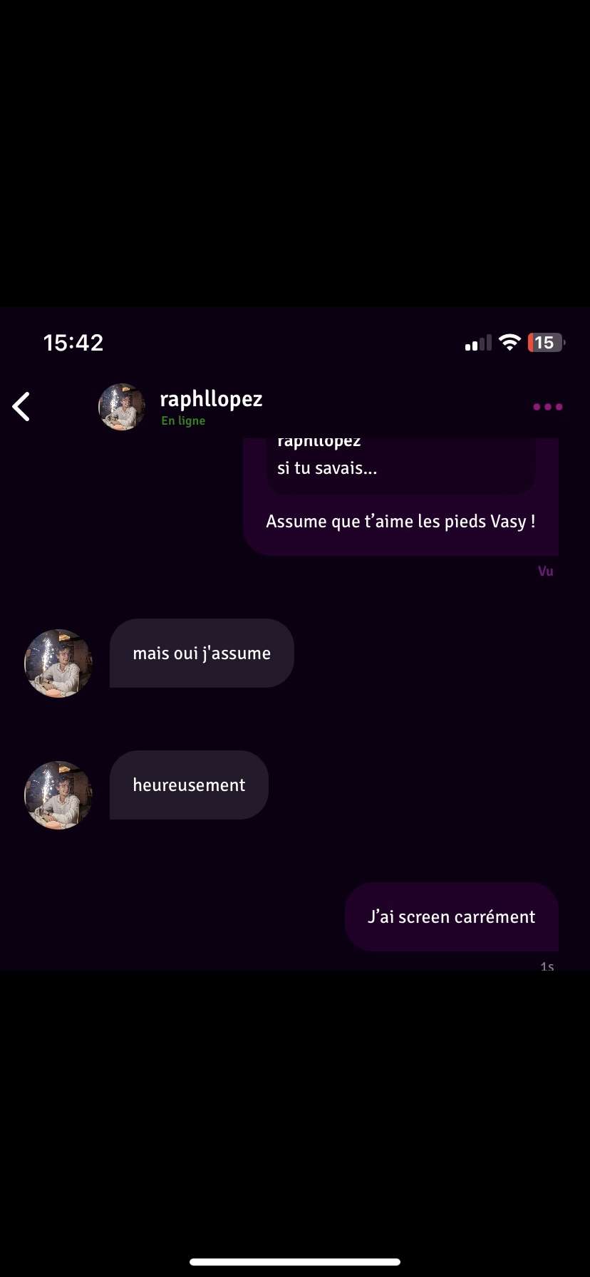 envoyez-lui tous des pieds, svp