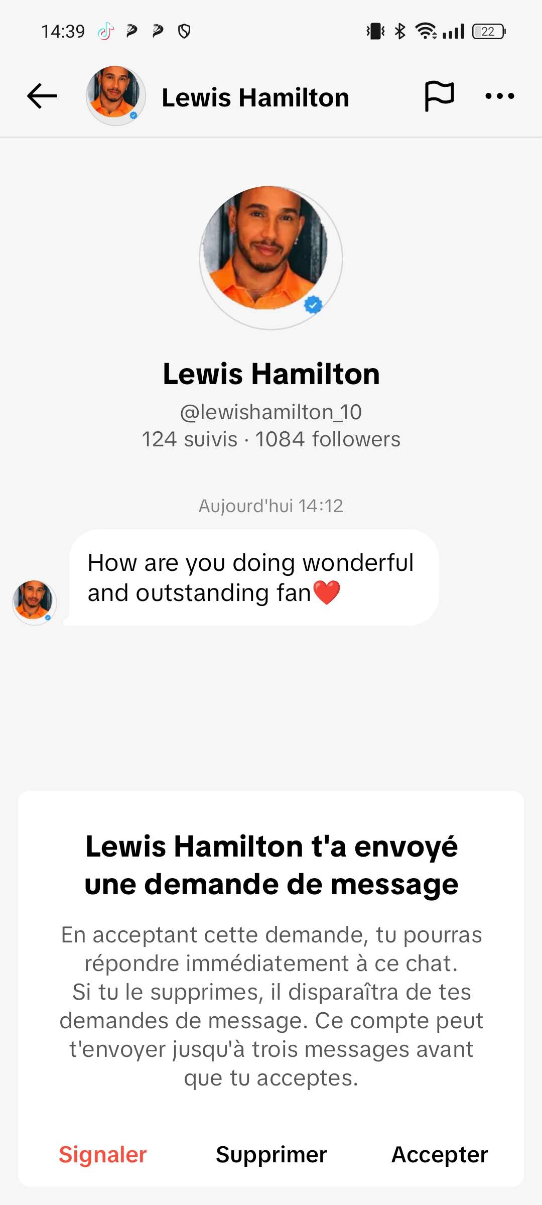 J'crois il a lu Anne dans mon pseudo ( je r&eacute;pond quoi pour marrer ?)