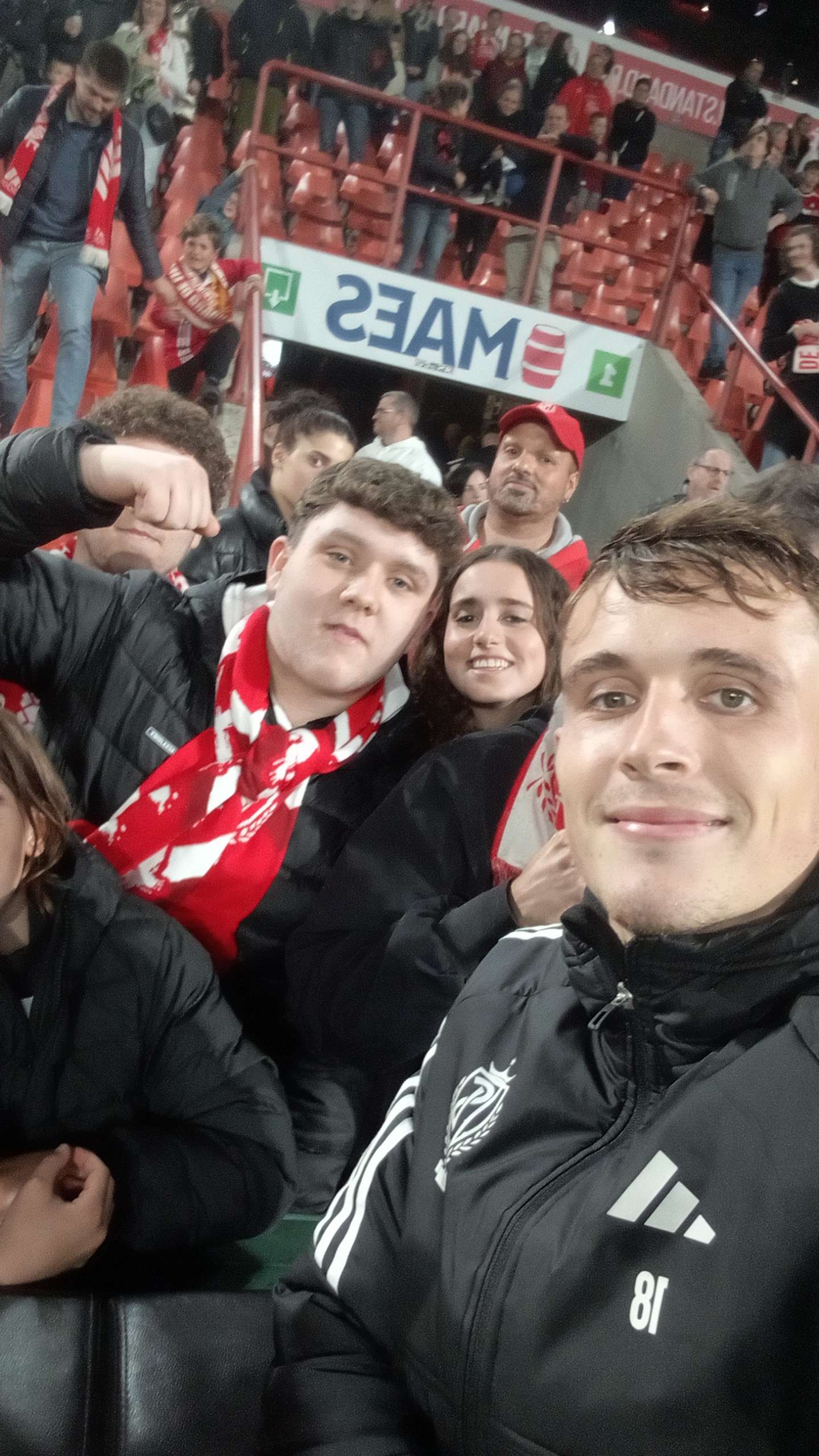 Il y a t il des fan du standard de Li&egrave;ge ??