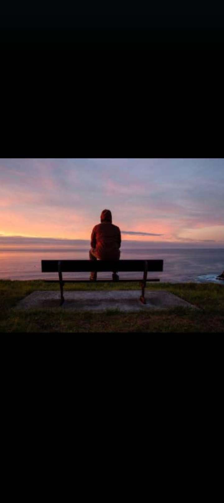 Rest&eacute; seul n'est pas une option 
Mais parfois la solitude fait du bien 😊 #la solitude , #la douleur, #l'amertume ✨🤞🏼