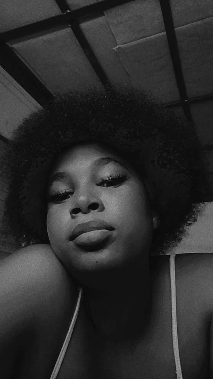 Y'a que moi qui aime mon Afro comme &ccedil;a ?🤭🤭💅🏽💅🏽🪮🪮