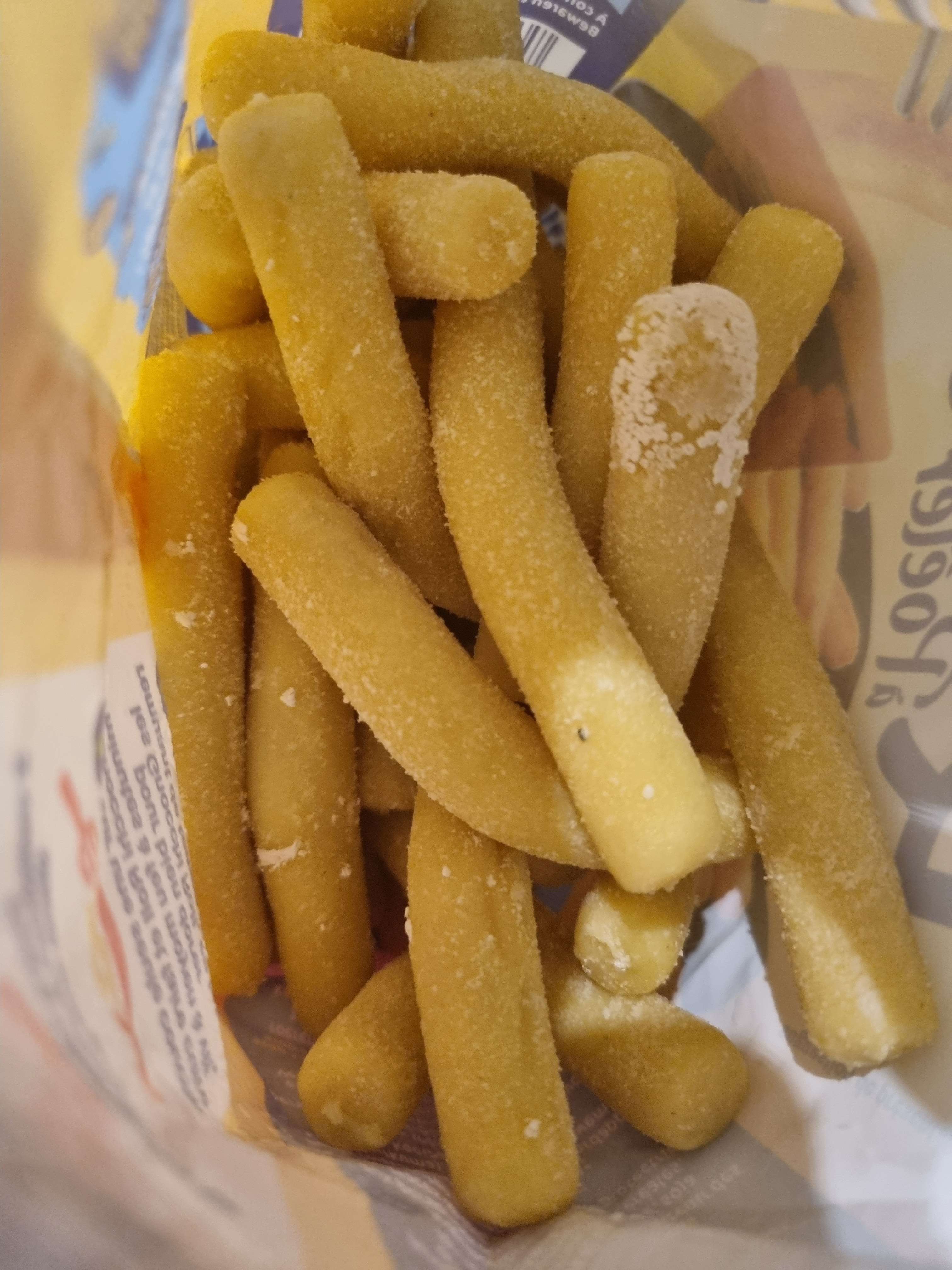 - "maman j'ai des gnocchis p&eacute;rim&eacute;s depuis 1 semaine, tu penses que c'est toujours bon ?" 
-  "oui oui t'en fais pas" 
les gnocchis en question :