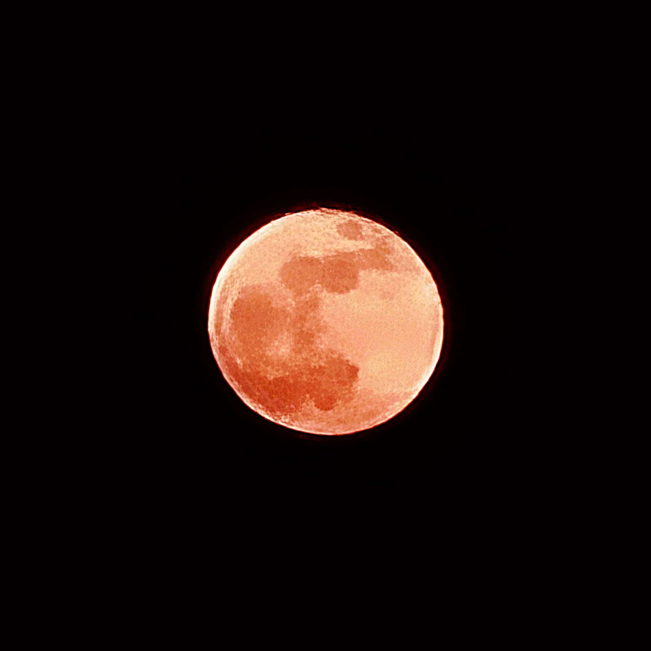 la lune est si belle