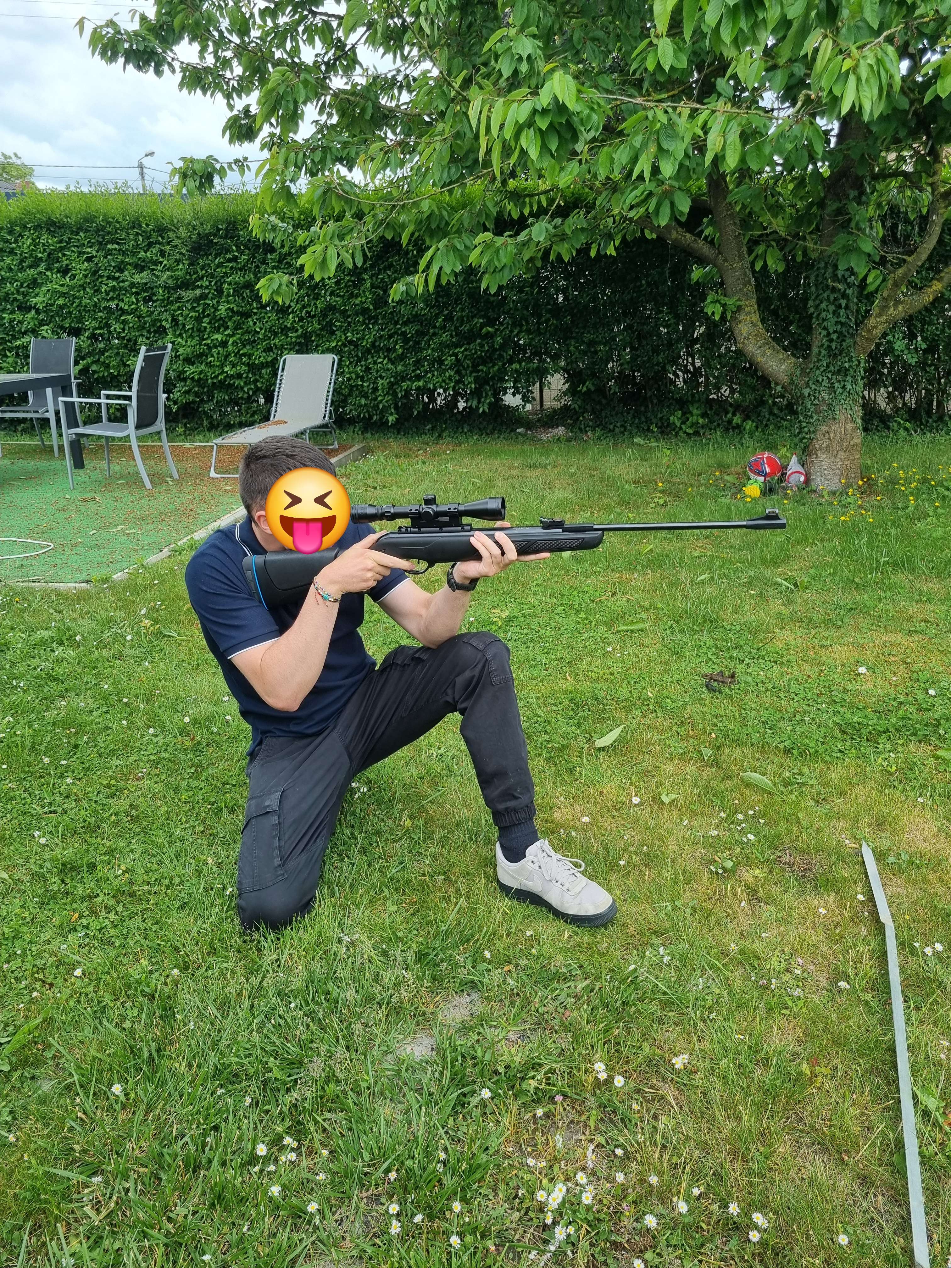 jsuis en train de faire un fortnite irl en famille🥰🥰🥰
