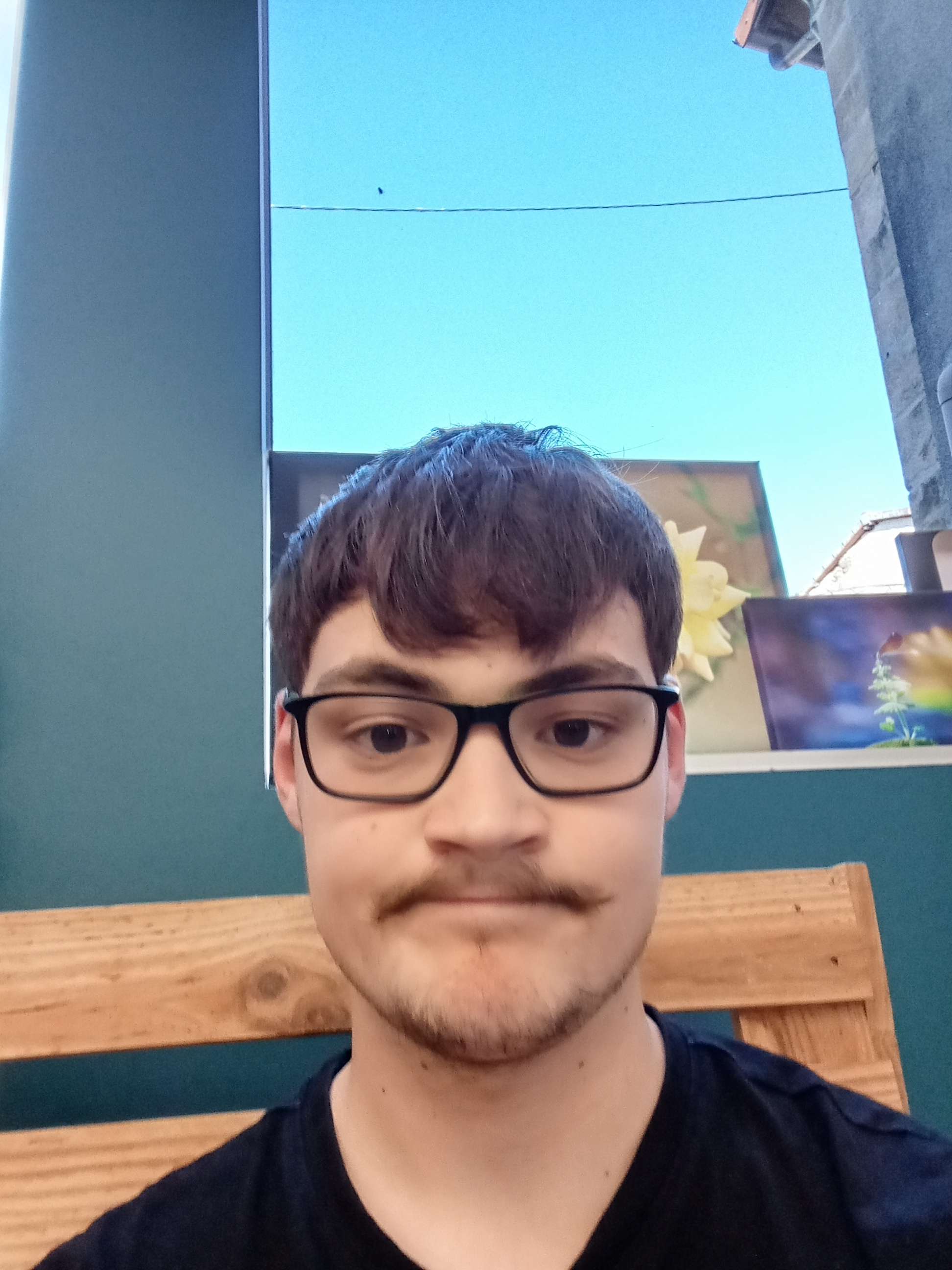 Faut vraiment que je me fasse couper les cheveux 🤣😭