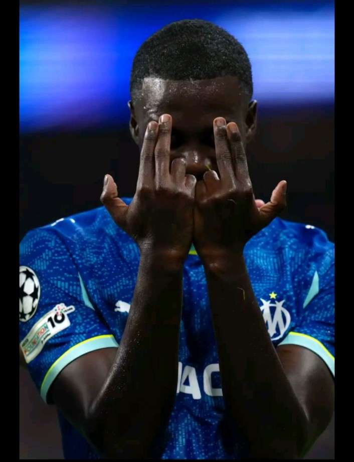 5-2 ils ont pris le Real 🤣🤣🤣 franchement l'OM c'est clrm fair vol&eacute; et Bar&ccedil;a va faire qu'une bouch&eacute; d'eux