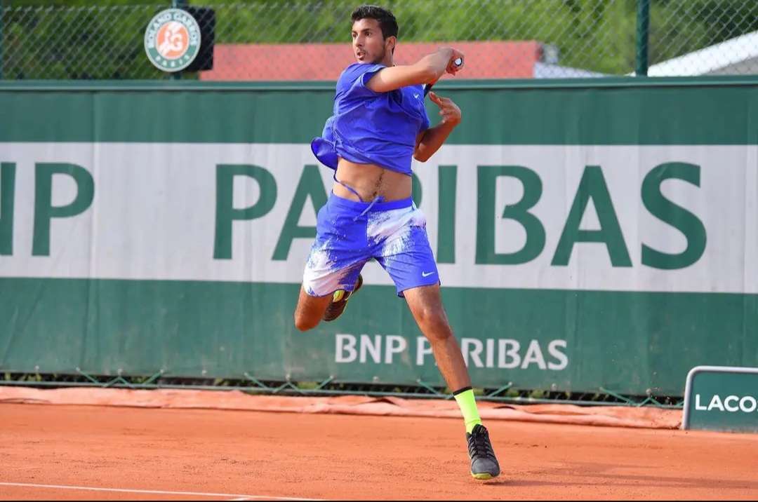 qui pour un tennis 🎾 avec moi ?