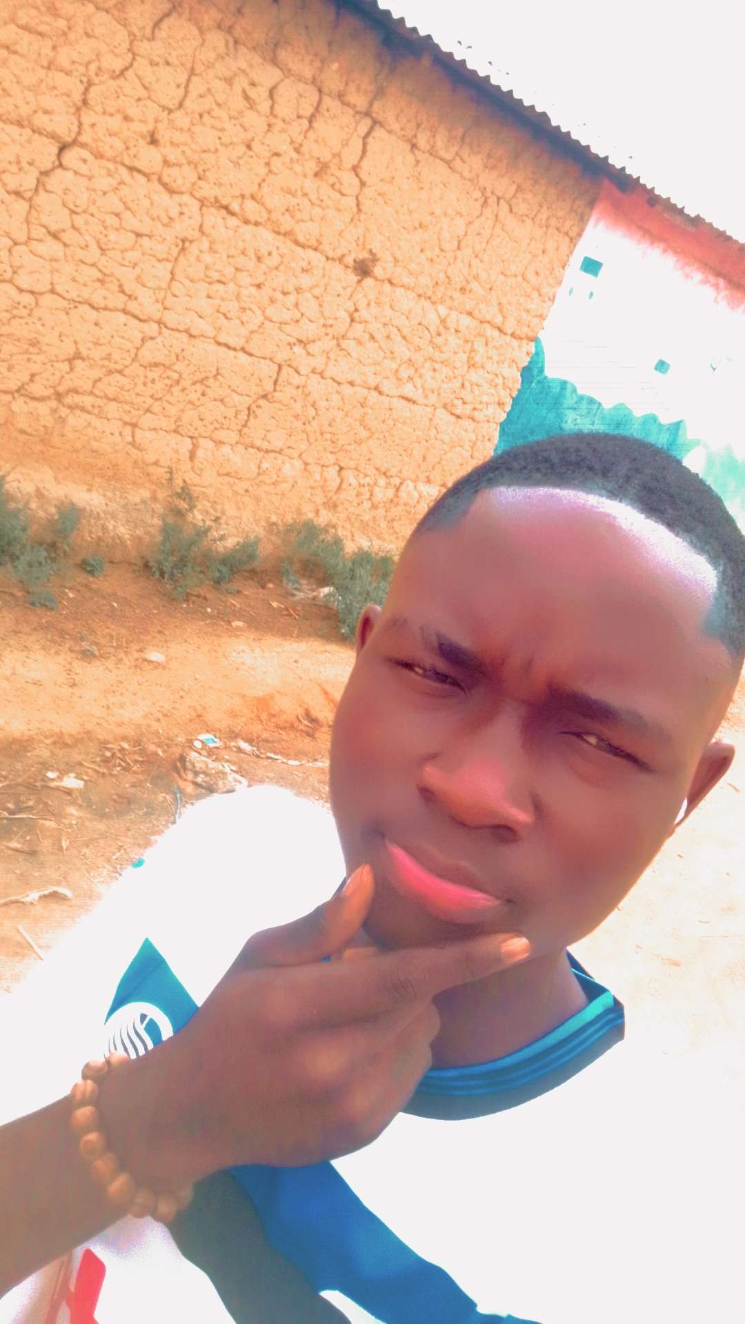 Le pouvoir ne se donne pas ,  &ccedil;a s'inqui&egrave;te , je suis couronn&eacute; ☪️👑. Depuis ma naissance