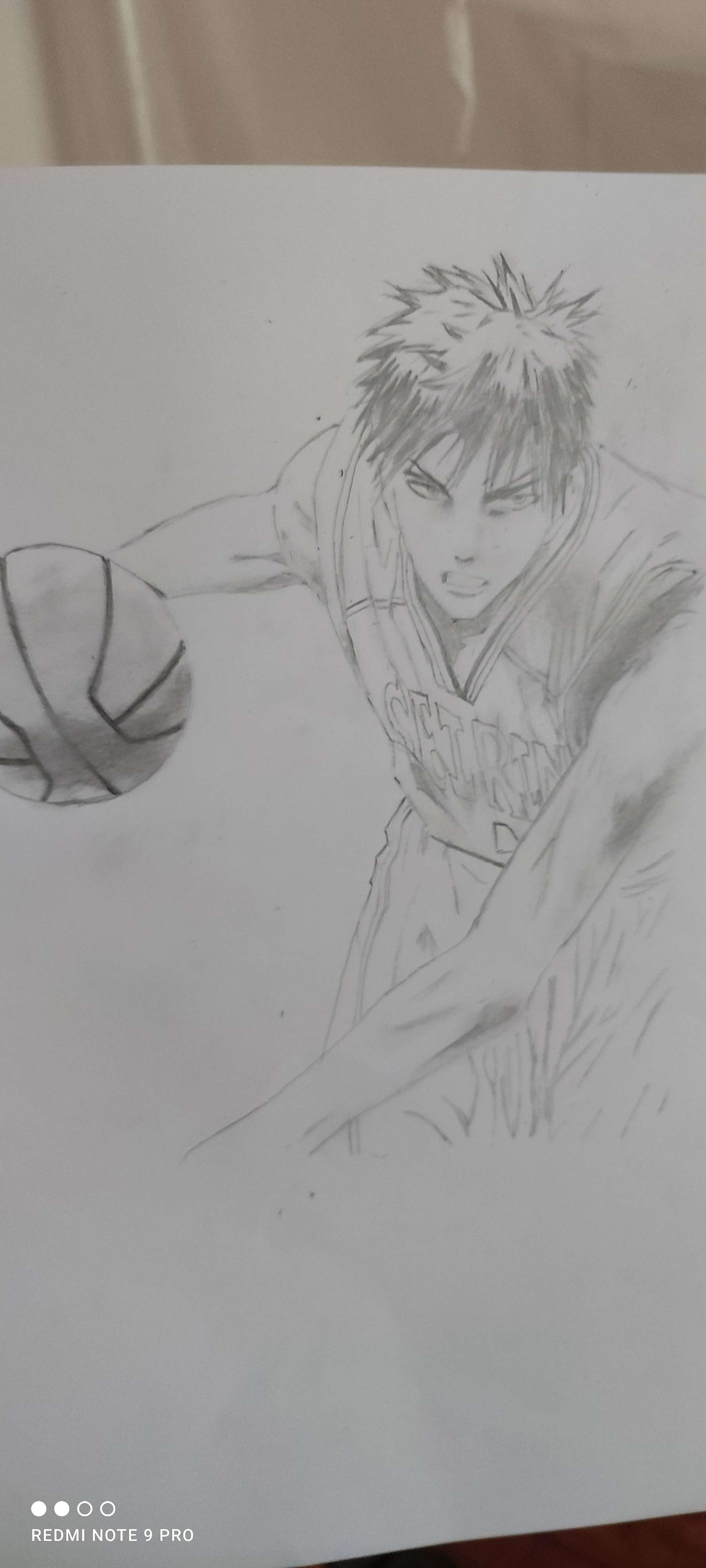 Est ce qlq'1 peut me donner des conseils pour que je puisse am&eacute;liorer mes dessins ?