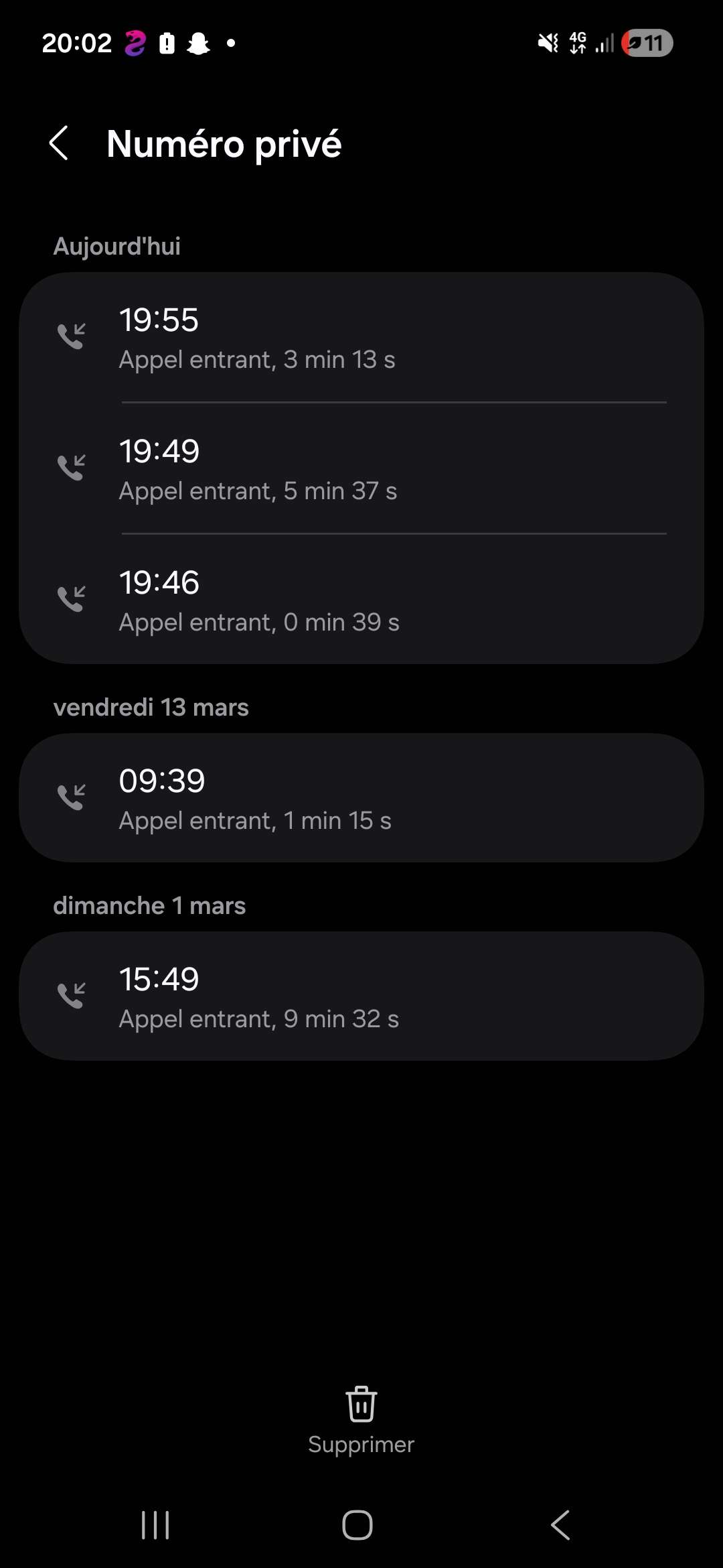 Wooooowwwwwww 💀 j'avoue que je commence a flipper de fou furieux un num&eacute;ro masqu&eacute; qui m'appelle je sais combien de fois pour me dire je t'aime ... et qu'elle parle anglais