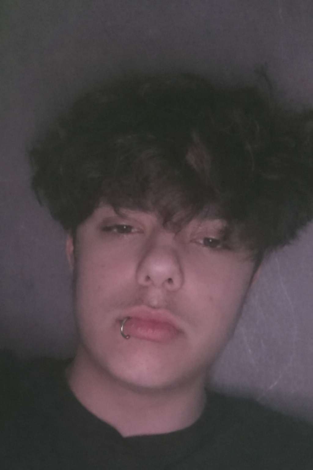 Le piercing est g&eacute;n&eacute;r&eacute; avec une ia mais je sais pas si &ccedil;a me va bien