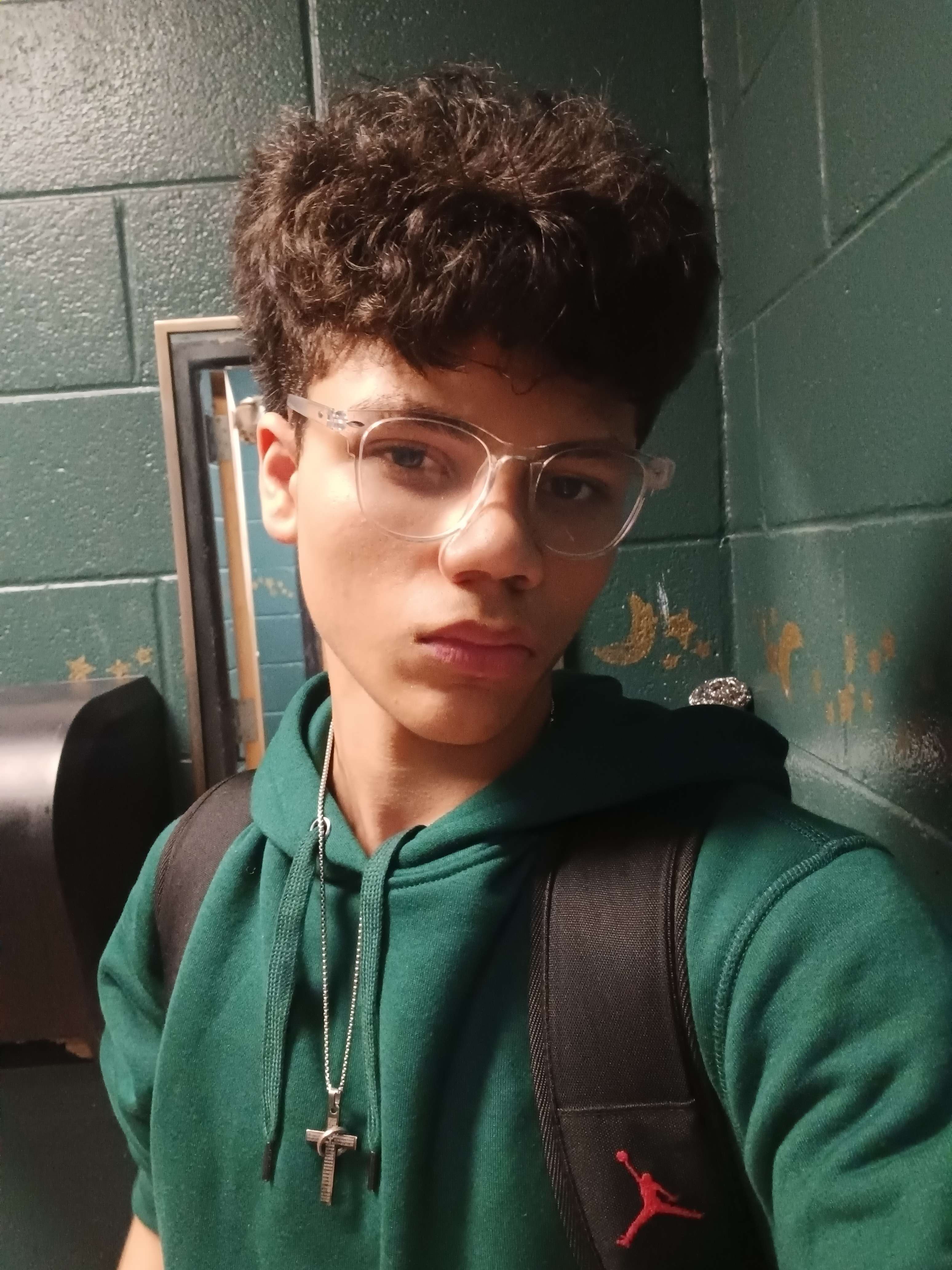 I'm looking for a girlfriend down to meet down to meet Dallas Fort Worth. hmu plzz 😜 📍DFW