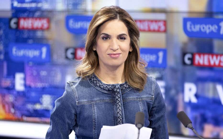 SONIA MABROUK D&Eacute;BARQUE SUR BFM TV !

L&rsquo;ancienne journaliste de CNews arrivera sur BFM TV le 24 ao&ucirc;t prochain pour pr&eacute;senter la tranche 19h&ndash;21h, du dimanche au jeudi.